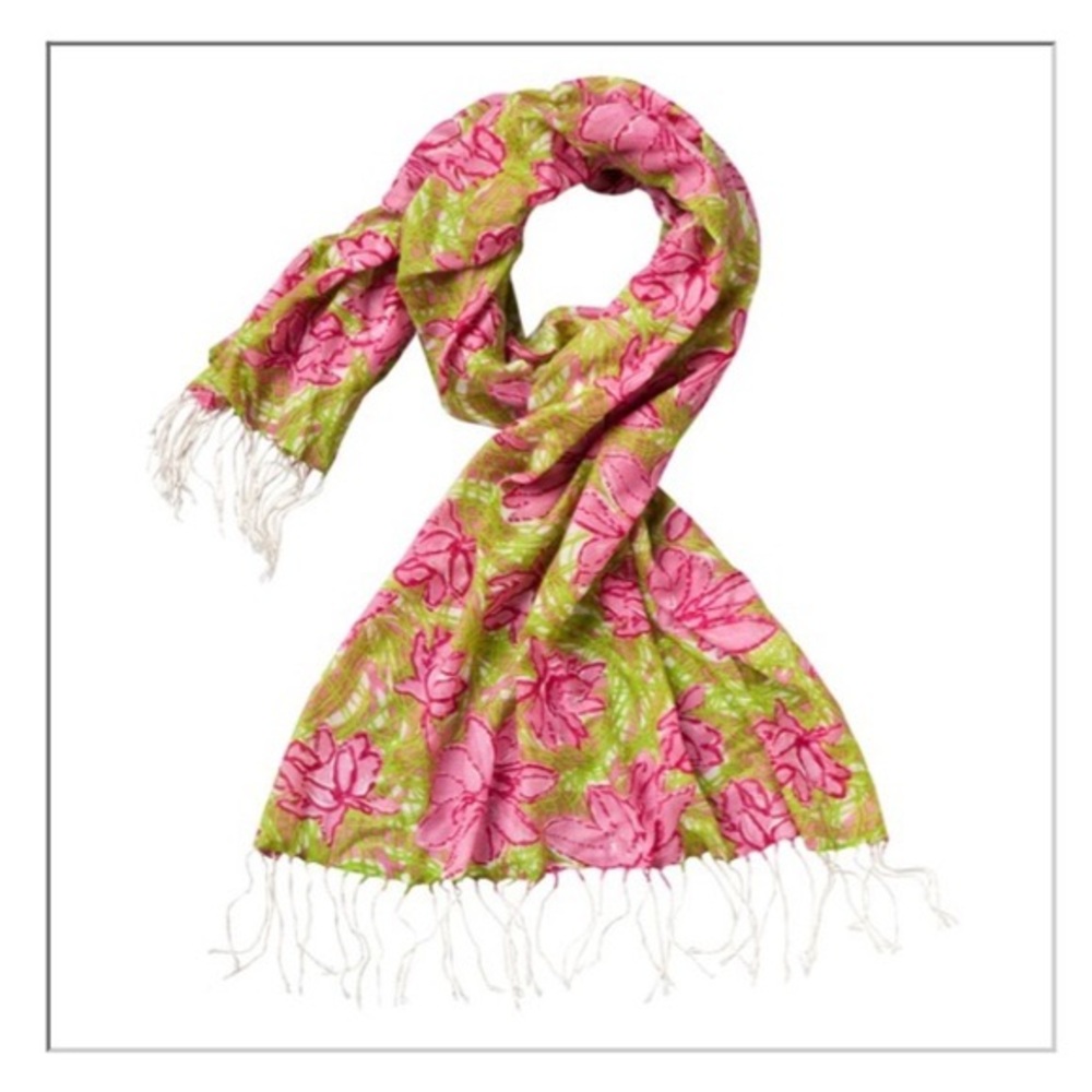 Lilly Pulitzer Murfee scarf. Like new.